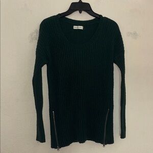Abercrombie & Fitch Forest Green Ribbed Sweater